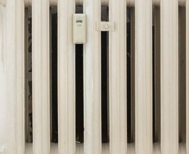 Mehr Komfort, weniger Kosten: So wechselst du den Thermostatkopf am Heizkörper in 10 Minuten