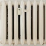 Mehr Komfort, weniger Kosten: So wechselst du den Thermostatkopf am Heizkörper in 10 Minuten