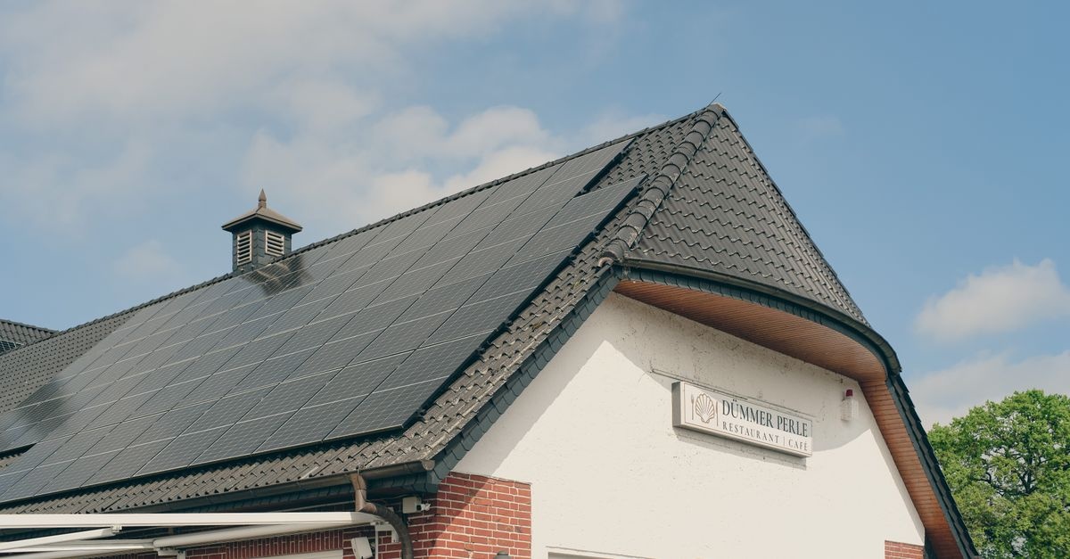 Kühl durch den Sommer: Mit diesen smarten Kniffen sinken deine Energiekosten