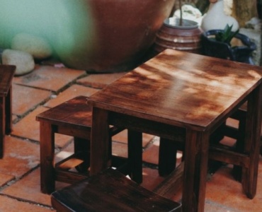 Mini-Terrasse mit Wow-Effekt: In 7 Schritten zur stilvollen Betonplatten-Oase