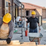 Entspannt ins Eigenheim: Wie Sie den Hausbau-Stress souverän meistern